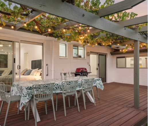 Beach House: Family Friendly, Enclosed Yard, Shoalwater